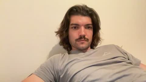 just_a_guy_with_a_big_cock online show from June 19, 9:26 pm