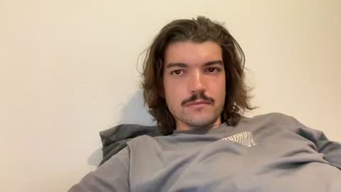 just_a_guy_with_a_big_cock online show from July 16, 9:54 am