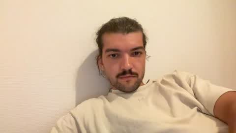 just_a_guy_with_a_big_cock online show from August 15, 1:48 pm