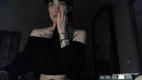 just_curly_ginger online show from August 3, 9:38 am