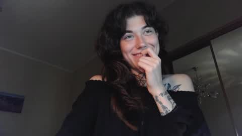 just_curly_ginger online show from August 8, 1:55 pm