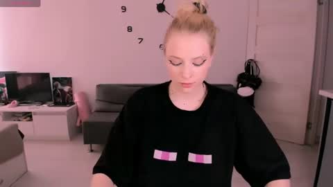 JESSY online show from August 1, 4:24 pm