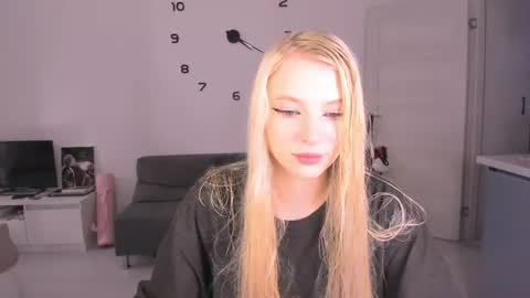 JESSY online show from August 25, 1:07 pm