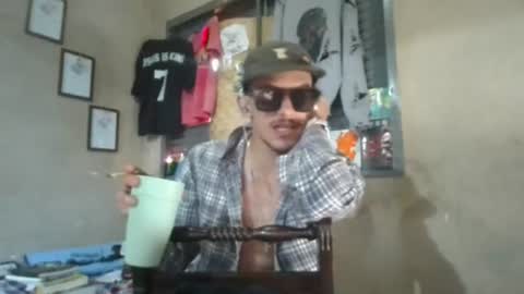 just_kisses online show from August 14, 8:23 pm