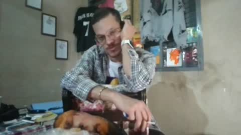 just_kisses online show from August 14, 11:41 pm