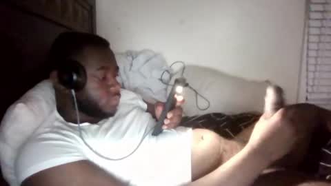 justablackdude1474274 online show from May 31, 2:46 am