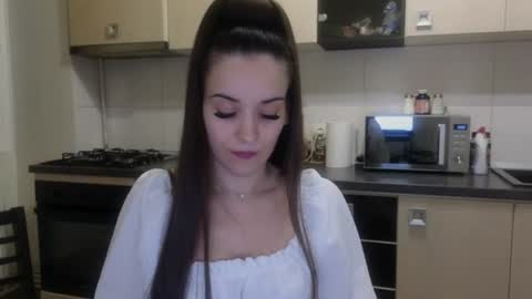 JustAnne online show from July 10, 11:54 pm