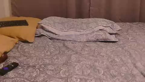 justasexyguyforu online show from August 5, 12:30 am
