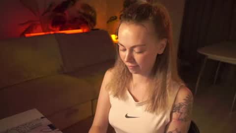 Hi Im Katarina Lets get up our Christmas mood together online show from August 7, 6:52 pm
