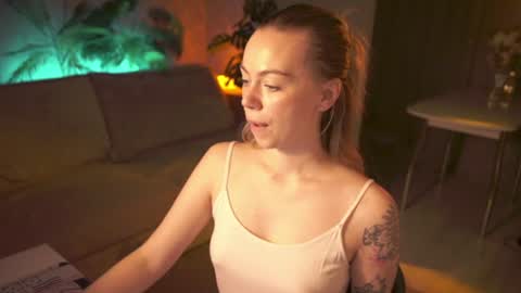 Hi Im Katarina Lets get up our Christmas mood together online show from August 8, 5:35 pm