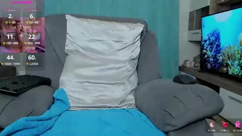 Chloe online show from July 9, 6:46 pm
