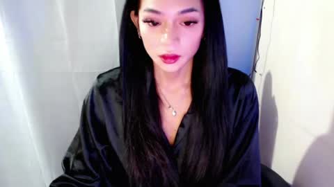 justhewayouare21 online show from August 6, 2:32 am