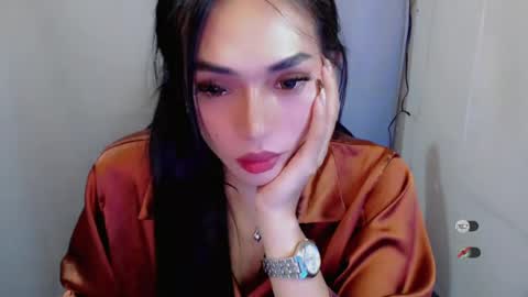 justhewayouare21 online show from August 6, 12:04 pm