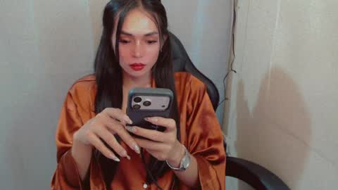 justhewayouare21 online show from August 6, 1:10 pm