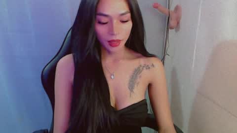 justhewayouare21 online show from August 8, 4:01 am