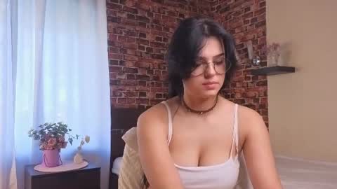 Holly online show from August 10, 3:08 am