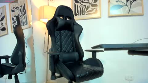 justin_payn14 online show from September 2, 5:04 pm