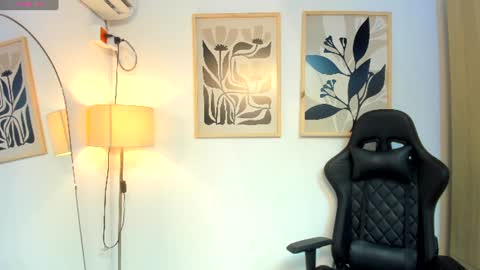 justin_payn14 online show from September 5, 11:26 am