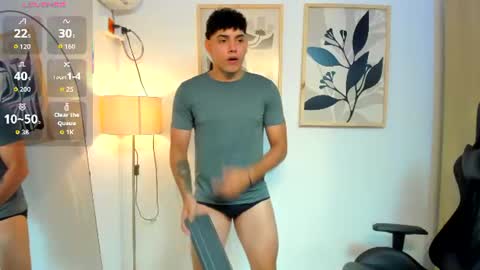 justin_payn14 online show from September 7, 2:01 pm