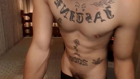 justine_hunk online show from June 7, 7:35 am