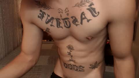 justine_hunk online show from June 7, 8:41 am