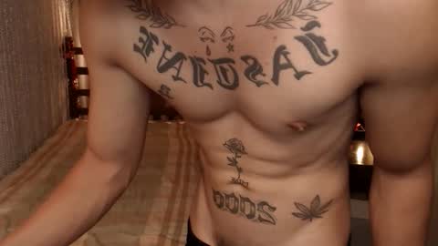 justine_hunk online show from June 10, 5:47 am