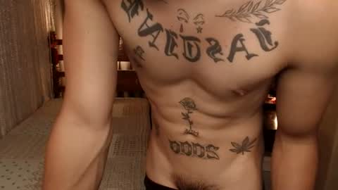 justine_hunk online show from June 13, 8:33 am