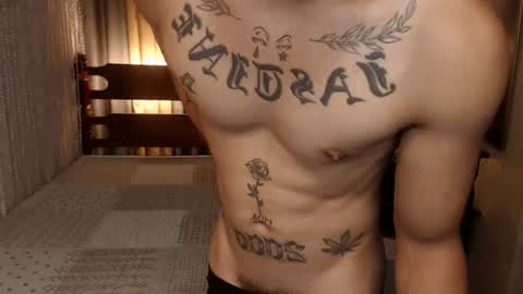 justine_hunk online show from June 16, 8:24 am
