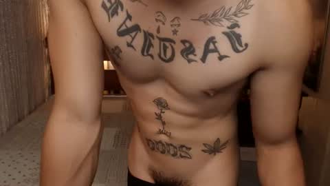 justine_hunk online show from June 17, 2:27 pm