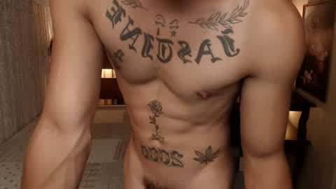 justine_hunk online show from July 9, 5:45 am