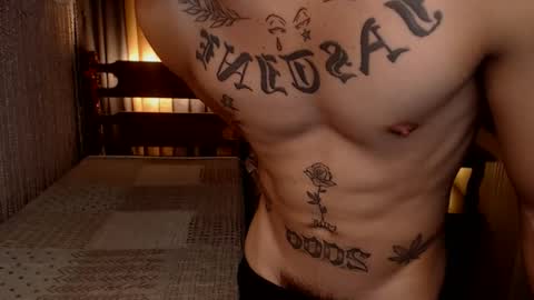 justine_hunk online show from August 11, 6:15 am