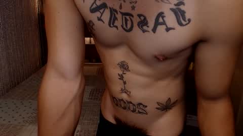 justine_hunk online show from August 13, 9:23 am