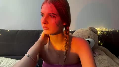 Lina online show from August 11, 11:23 am