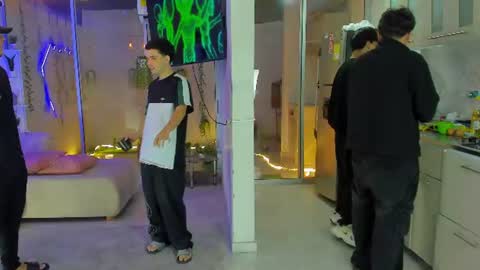 justingtime21 online show from August 13, 6:27 am