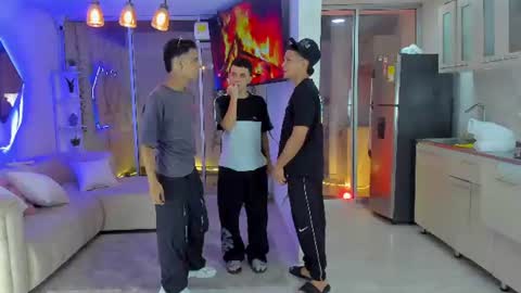 justingtime21 online show from August 18, 5:02 am