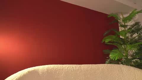 justinnejade online show from August 8, 9:09 am