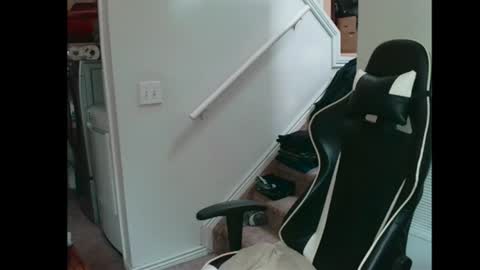 justintym69 online show from July 8, 8:13 pm