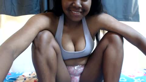 justlhot online show from August 13, 12:30 pm