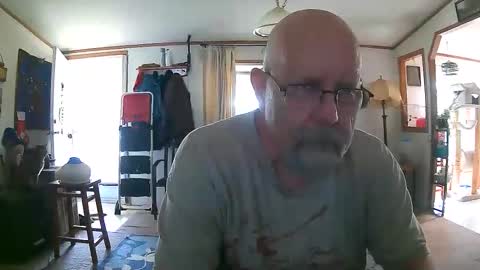 justlustagain online show from April 25, 2:56 pm
