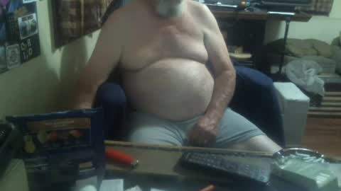 justmeohio online show from August 1, 1:00 am