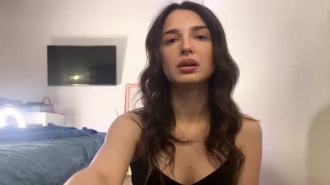 justoliviamoon online show from July 29, 2:07 am