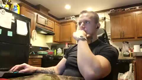 justus0624 online show from July 17, 3:28 am