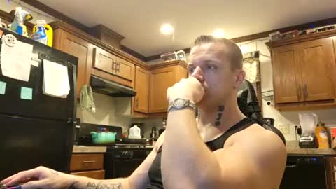 justus0624 online show from August 1, 1:33 am