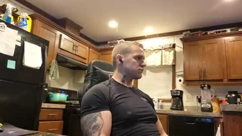 justus0624 online show from August 2, 3:13 am