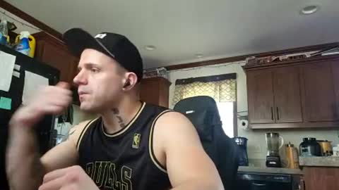 justus0624 online show from August 2, 9:33 pm