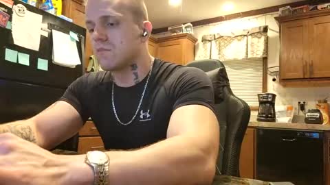 justus0624 online show from August 14, 4:38 am