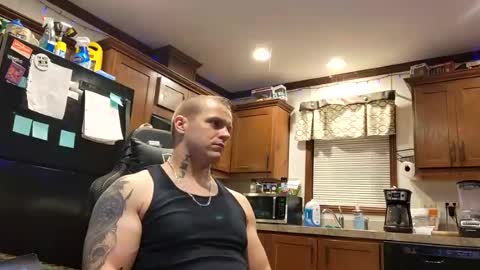 justus0624 online show from August 16, 3:21 am