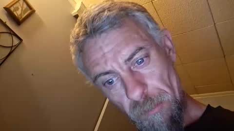 justwant2strokeit online show from April 5, 7:38 am