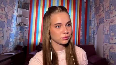 Melissa online show from August 2, 9:38 am