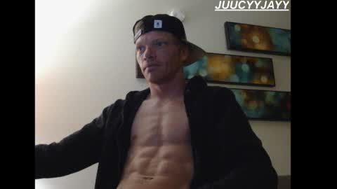 juucyyjayy online show from March 5, 12:07 am